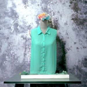 GUESS Turquoise Collared
Sleeveless Blouse SIZE L